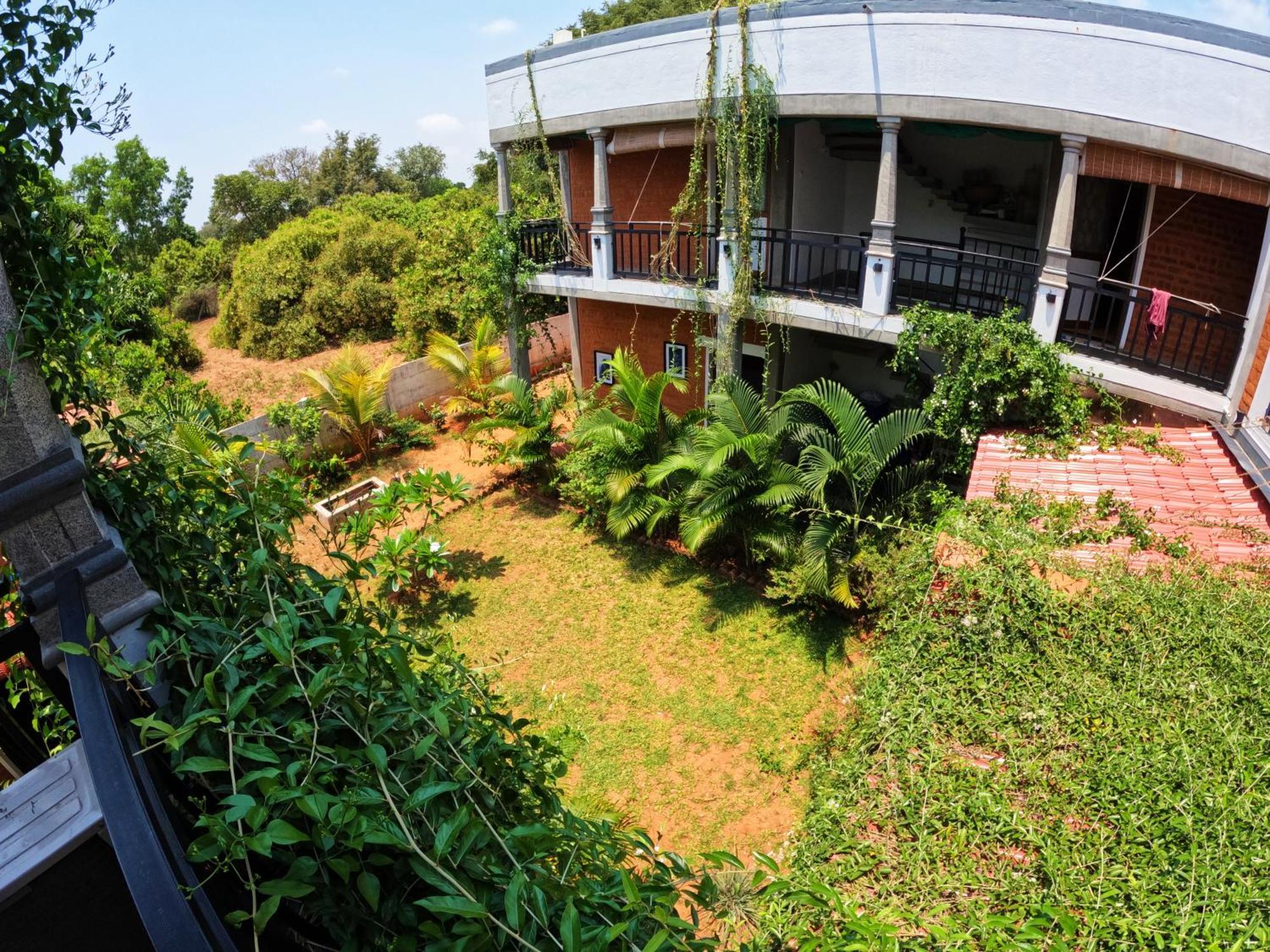 Wow Farm House Auroville Esterno foto