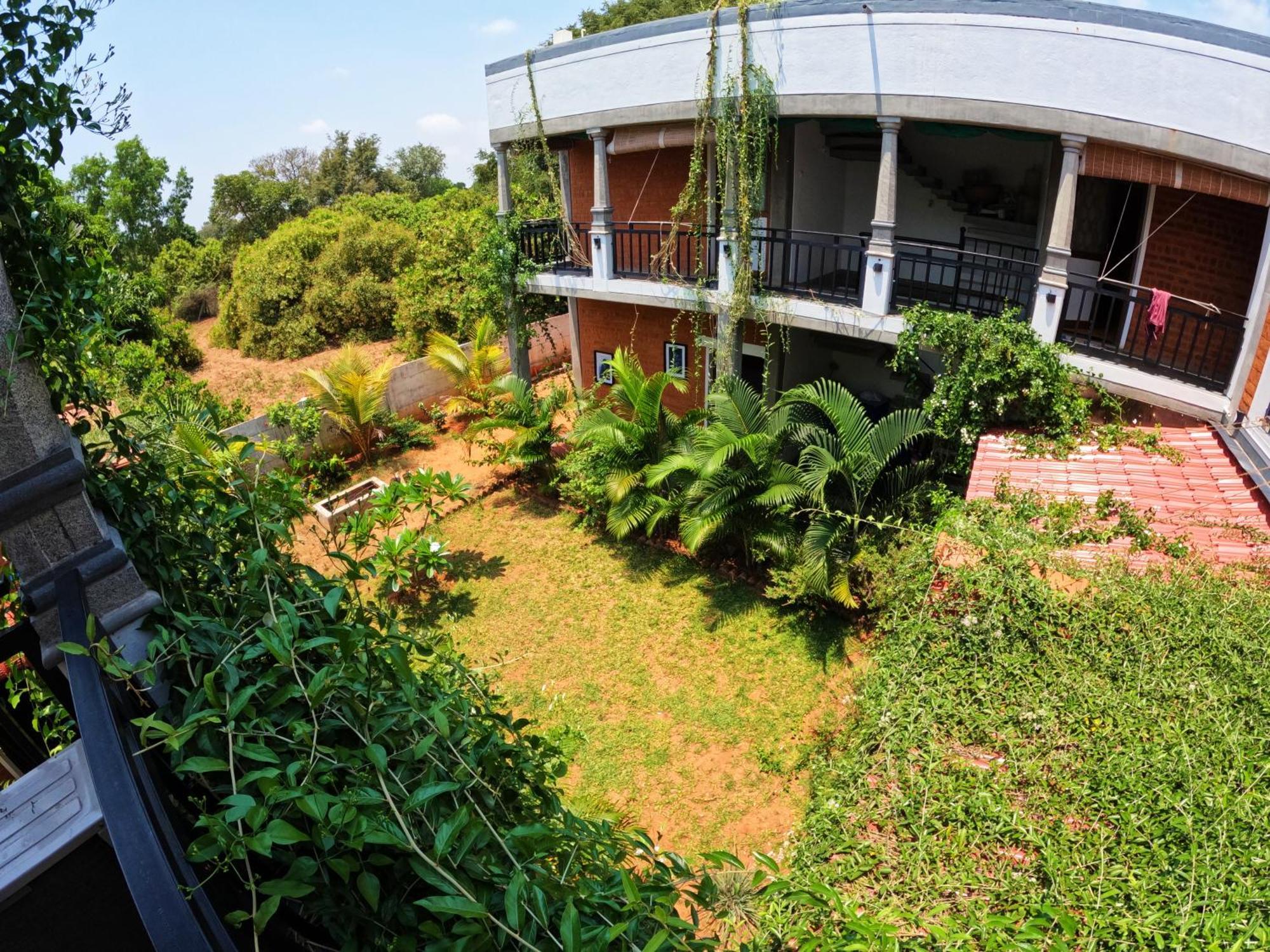 Hotel Wow Farm House Auroville Esterno foto